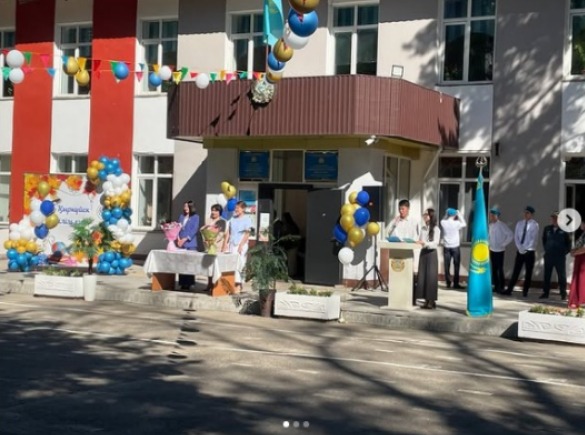 1 қыркүйек - Білім күні мерекесіне орай мектебімізде “Мектебім- мейірім мекені” атты салтанатты жиын болып өтті.