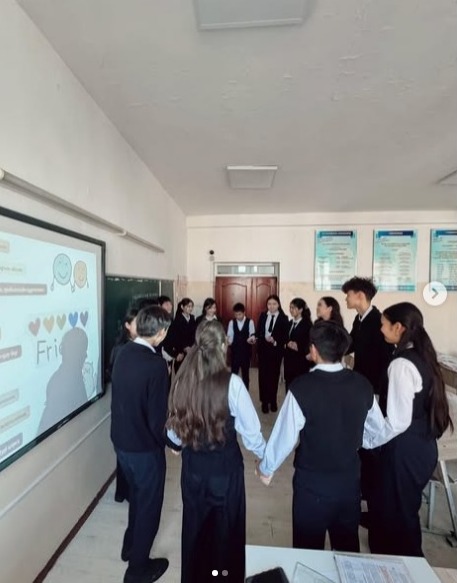 “ДосболLike” бағдарламасы бойынша өткізілген сынып сағаты. 9 “А” сыныбы