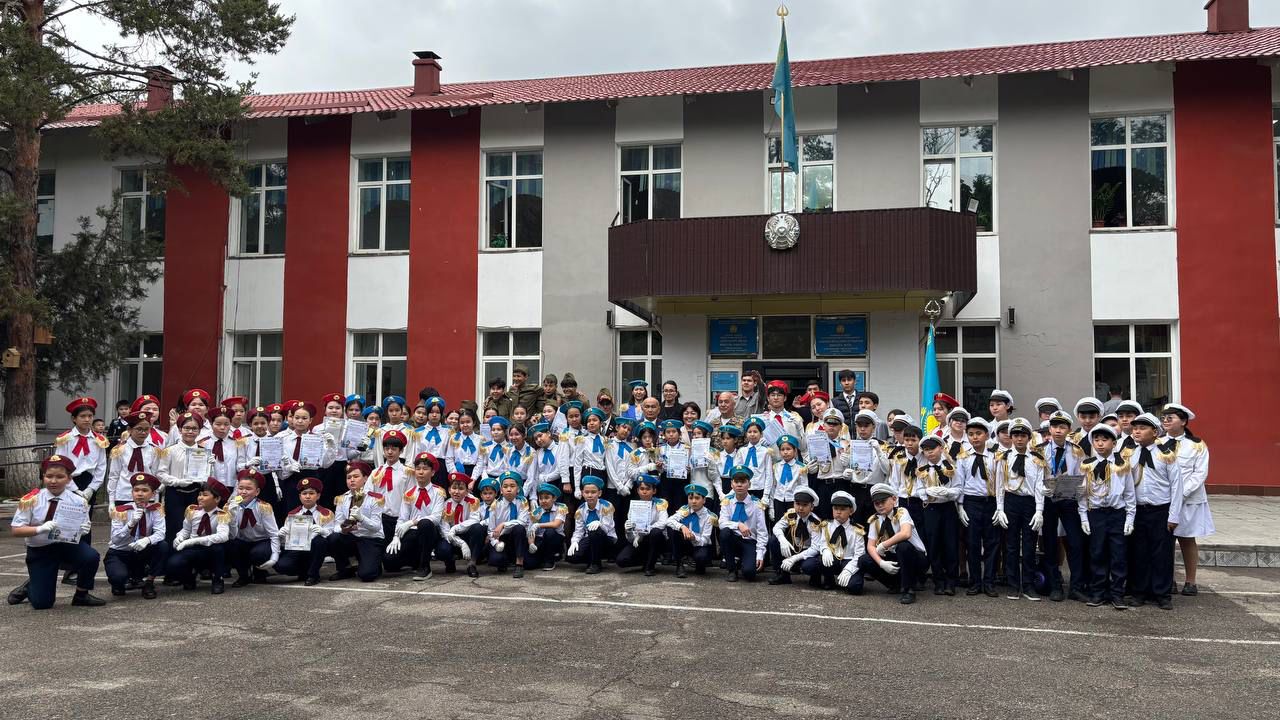 Отан қорғаушылар күні мен Ұлы Жеңістің 81 жылдығына орай «Саптық жүріс» байқауы